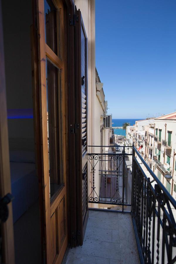 Ferienwohnung Casa In Centro Castellammare del Golfo Exterior foto